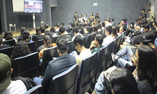 Estudiantes del CUCosta participan en el 21º Congreso Internacional de Contaduría Pública
