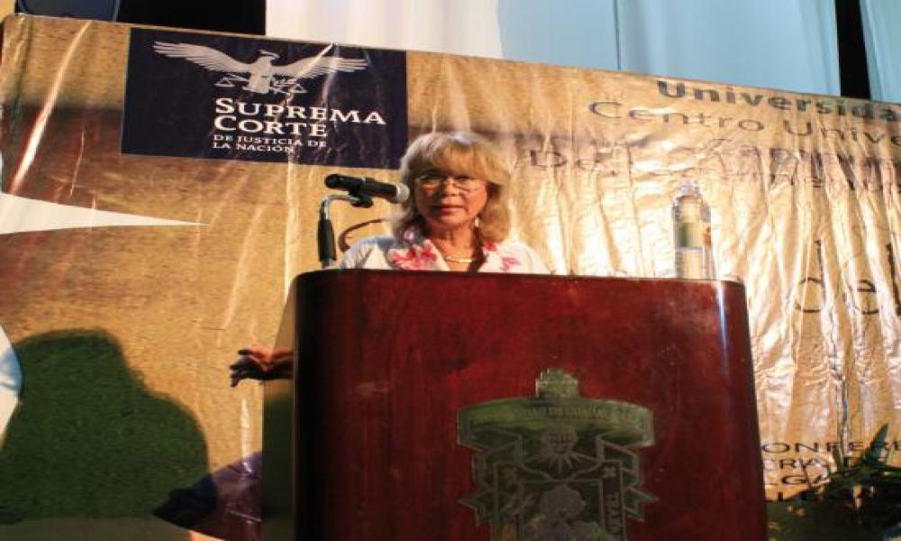 Con Homenaje a Ministra, Concluye la Semana del Abogado 2013