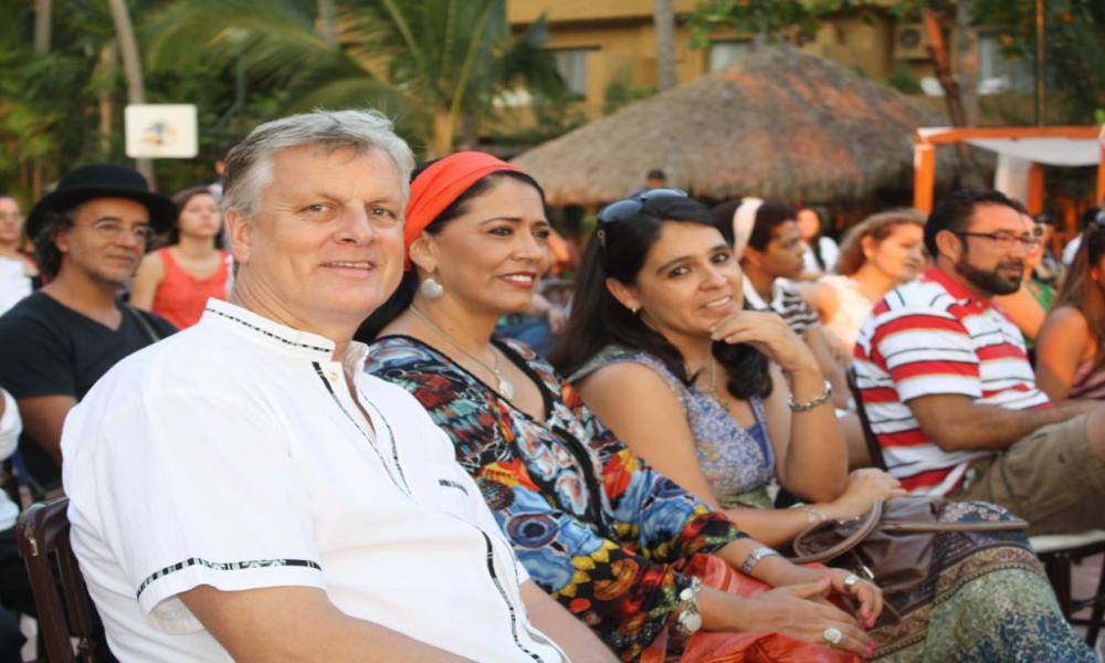 Clausuran la tercera edición de “Letras en la Mar” en Puerto Vallarta Figuras de la poesía y el arte Nacionales e Internacionales