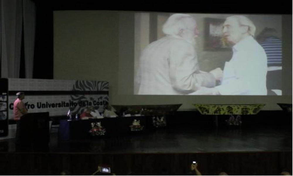 Homenajean al poeta argentino Juan Gelman en Letras en la Mar