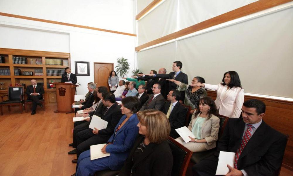 Toma protesta el equipo de trabajo del Rector general de la UdeG