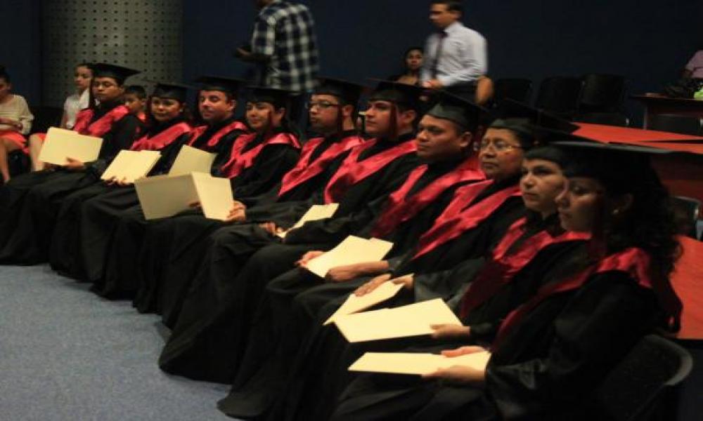 Certifican a Prestadores de Servicios Turísticos del Hotel Dreams en el CUCosta