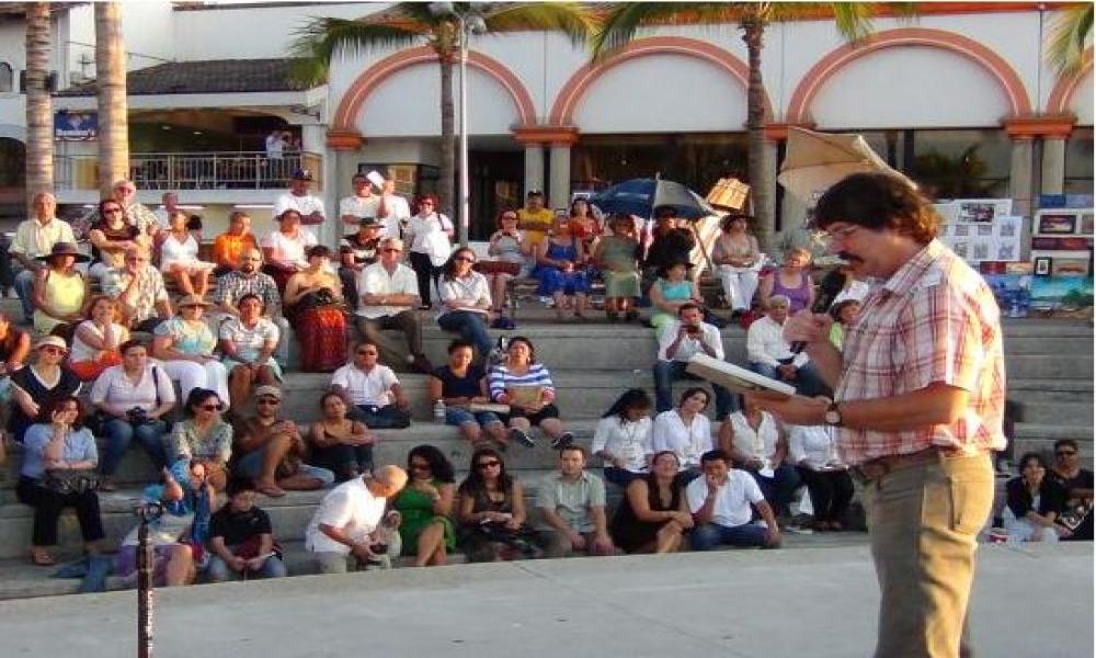 Inicia “Letras en la mar” con poetas y escritores internacionales