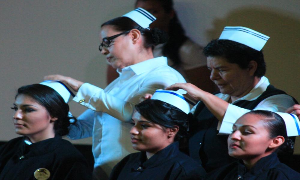 Egresa Quinta Generación de Enfermería del CUCosta