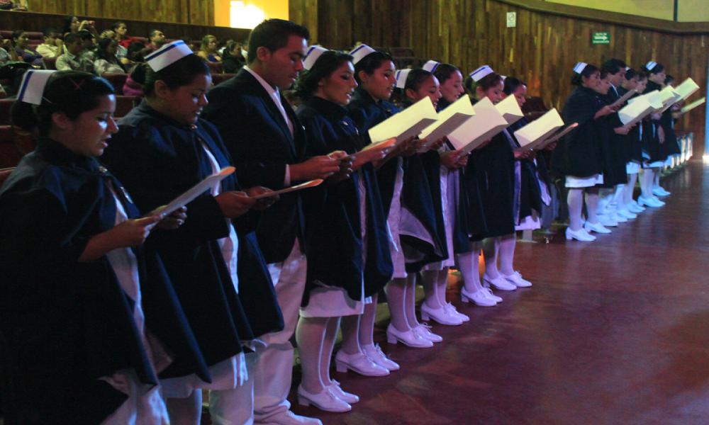 Egresa Quinta Generación de Enfermería del CUCosta