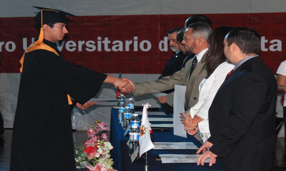 Se Gradúa la III Generación de Médico Cirujano y Partero del CUCosta