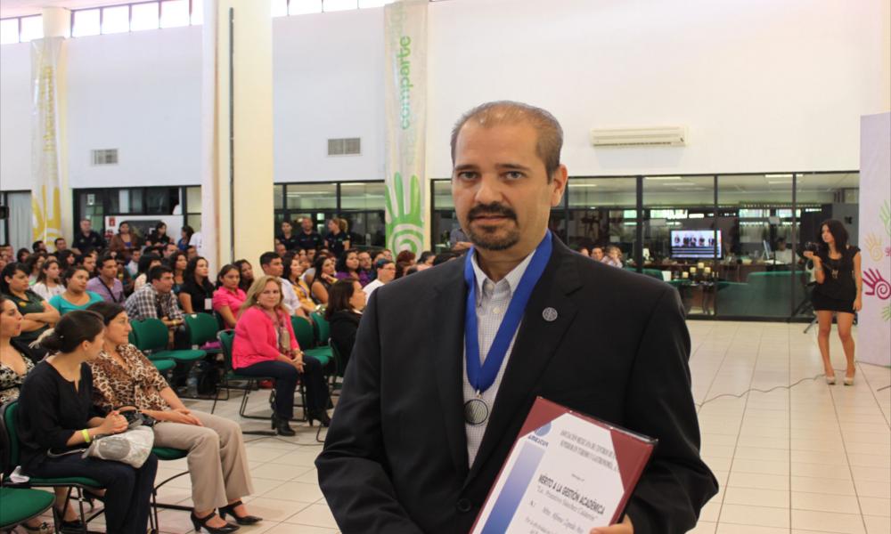 Maestro Alfonso Zepeda Arce