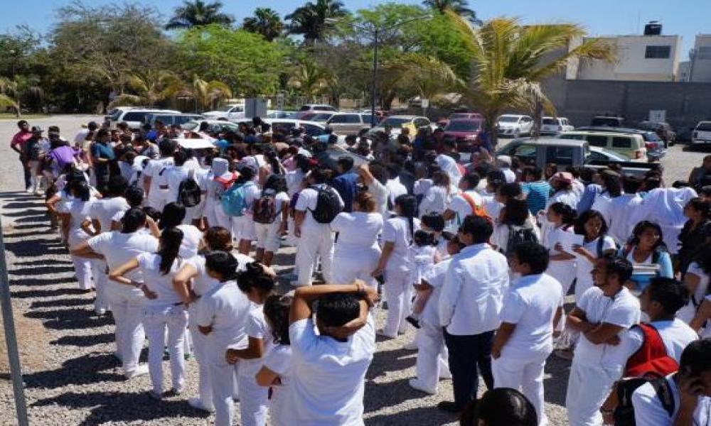 Cerca de 2000 Personas Evacuadas en el CUCosta con Simulacro