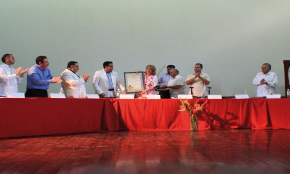 Con Homenaje a Ministra, Concluye la Semana del Abogado 2013