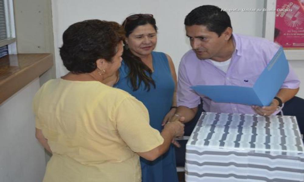 Estímulan con Reconocimientos a Trabajadores del CUCosta