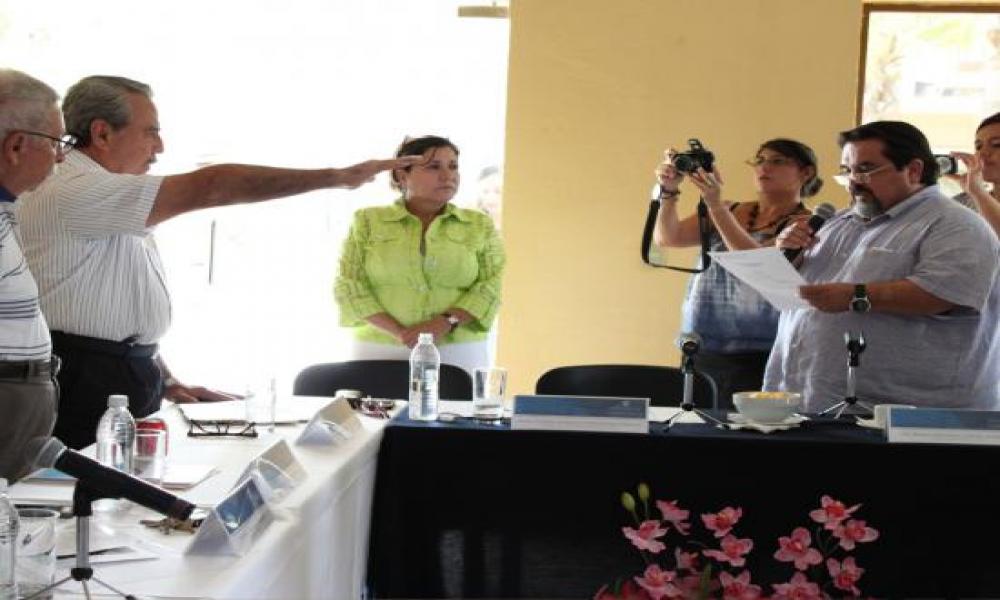 Toma Protesta nuevo Presidente del H. Consejo Social del CUCosta para el período 2012-2014