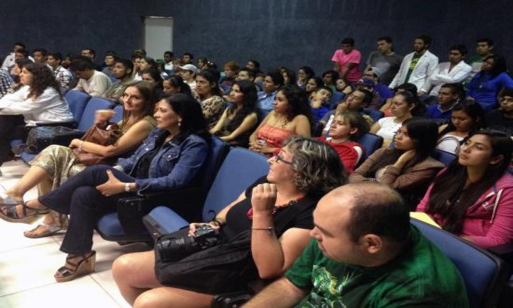 Presentación de libro ¨Anfibios, Reptiles, Aves y Mamíferos¨ de Petr Myska