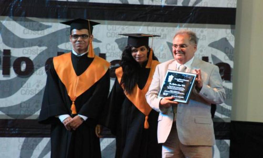 Egresa IV Generación Carrera Médico, Cirujano y Partero del CUCosta