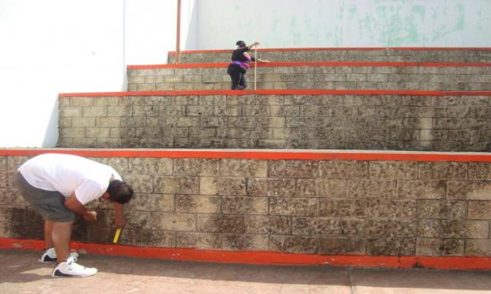 Primer campaña de limpieza de la Casa de Vinculación Mojoneras