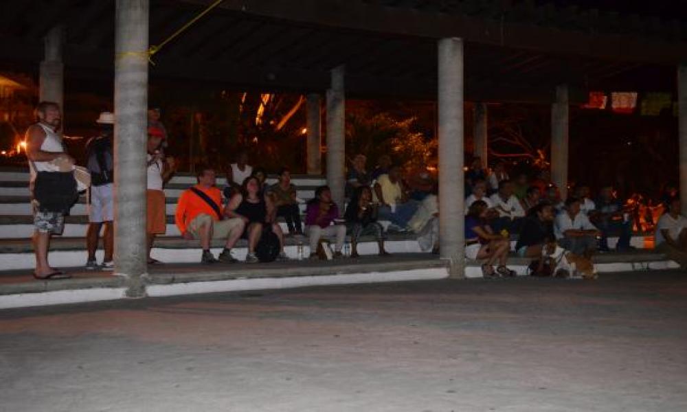 Proyección “Al otro lado del Paraíso” del 15° FICPV en Plaza Lázaro Cárdenas