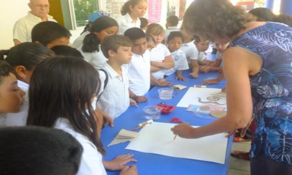 Programa “Niños en Museos” del Museo de Arte Peter Gray en CUCosta