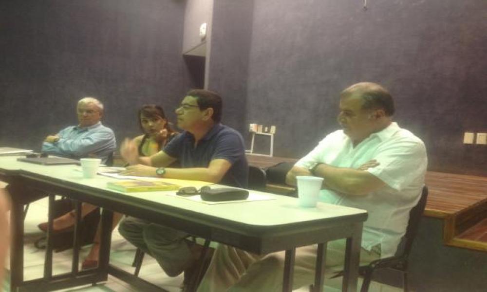 Se analizan en CUCosta los impactos de la globalización en México