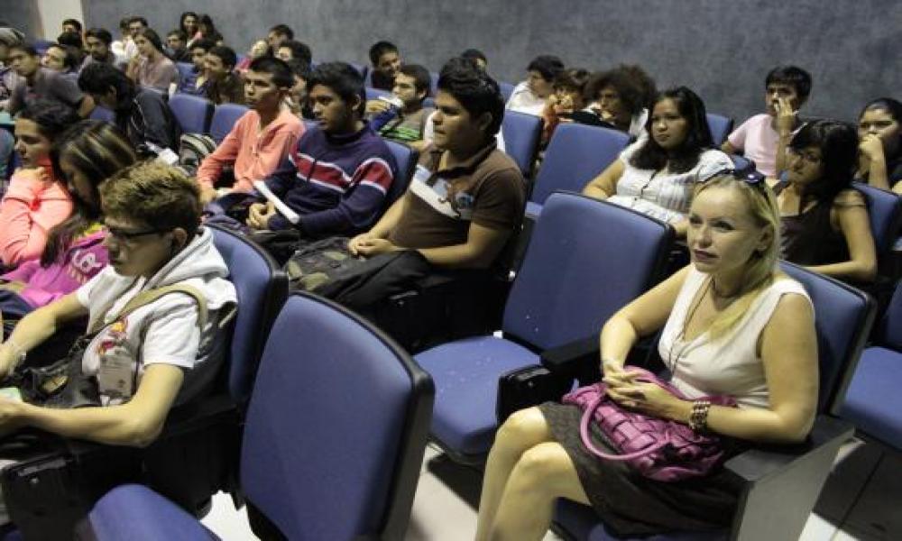 Charla sobre el impacto del Arte Urbano en la sociedad