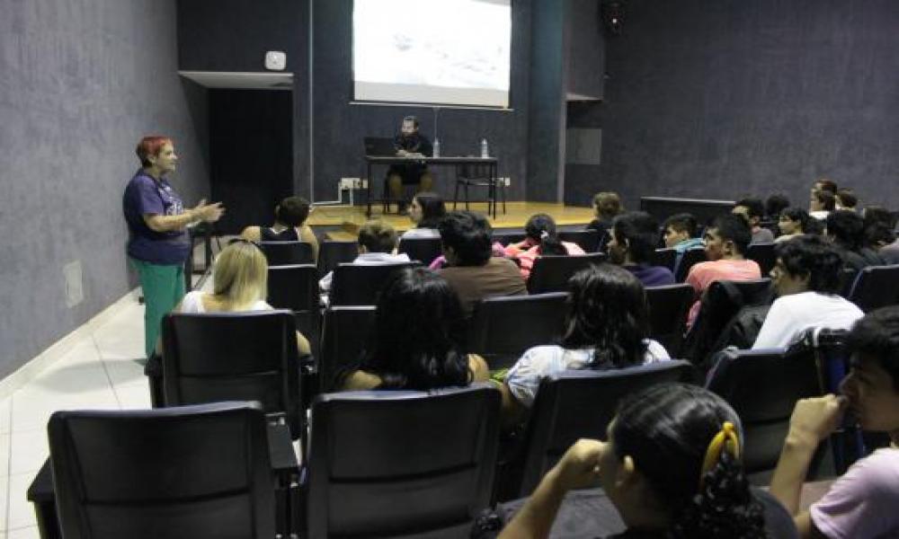 Charla sobre el impacto del Arte Urbano en la sociedad