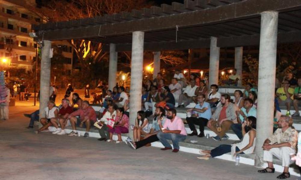 Proyección "Pelo Malo"