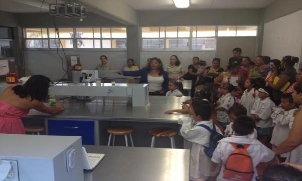 Jardín de niños visita CUCosta como plan de aprendizaje