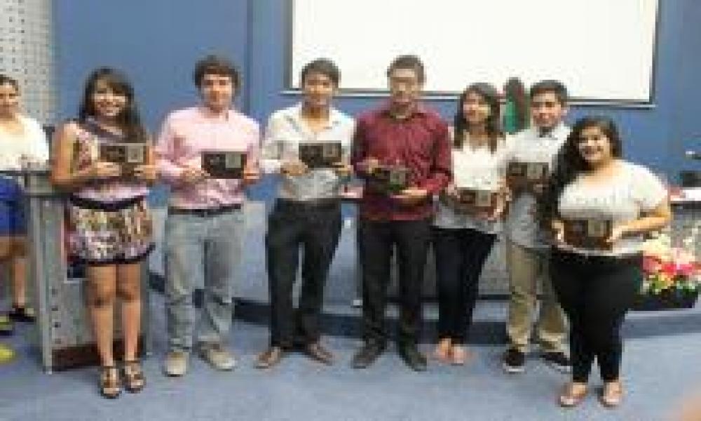 Premian los tres mejores cortometrajes realizados por alumnos del ciclo escolar 2015A