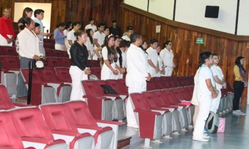 Conferencia sobre mitos y realidades del Virus del Papiloma Humano en CUCosta