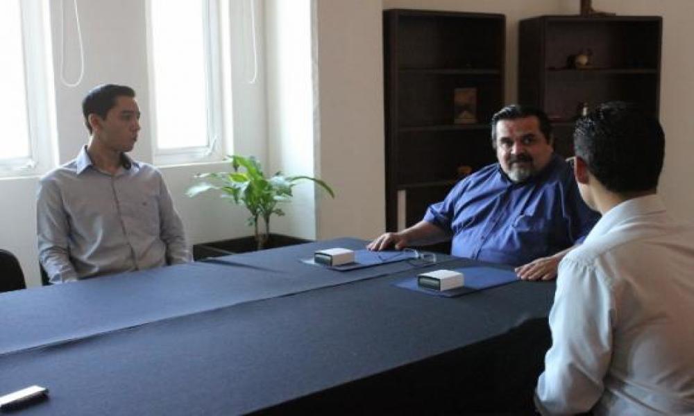 Entrega de reconocimientos a alumnos del CUCosta por desempeño sobresaliente en la prueba del CENEVAL