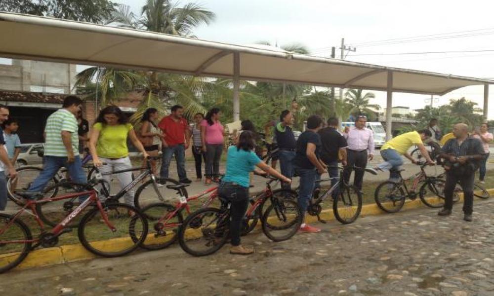 Banderazo del primer recorrido BiCinema CUC