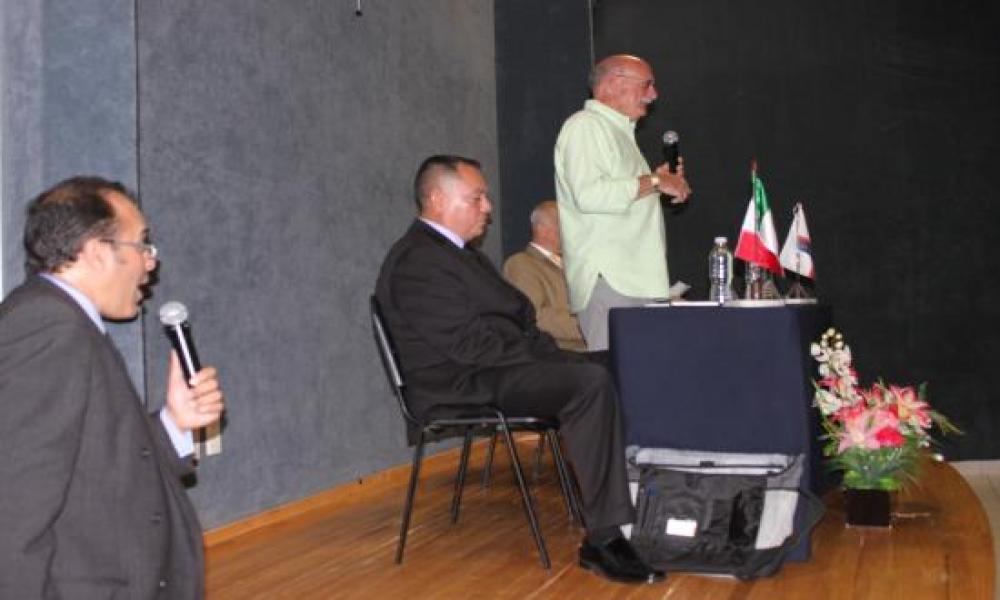 Conferencia de “Violencia Doméstica” en CUCosta