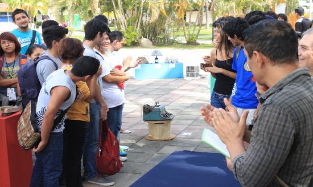 Exhibición de “Arte Objeto” en CUCosta