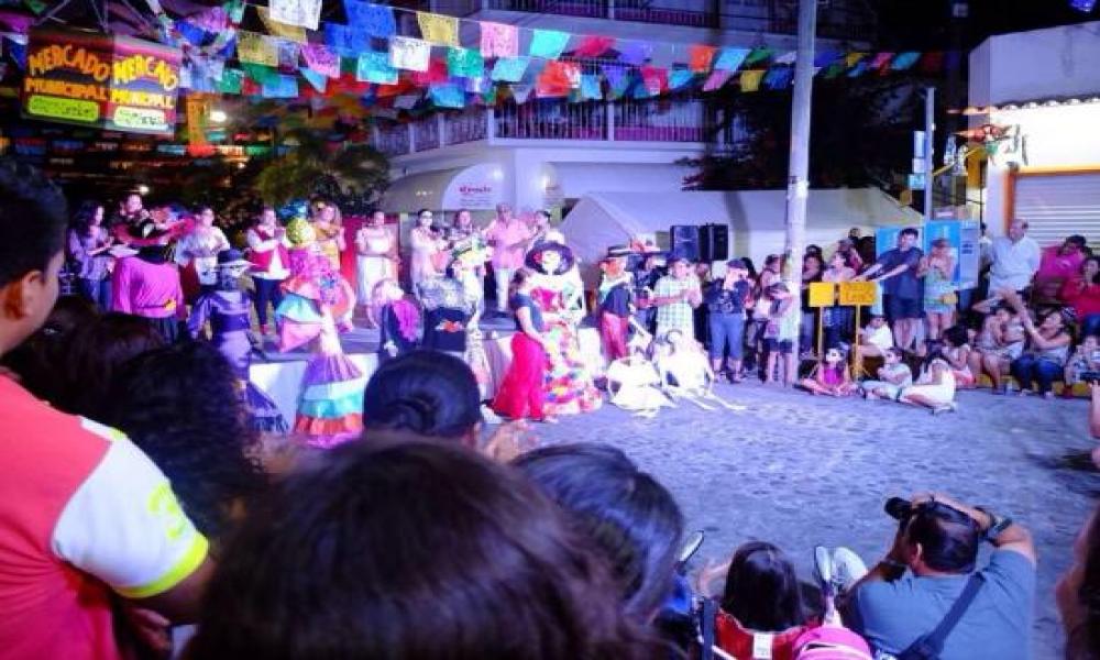 CUCosta celebra el Día de los Muertos con un concurso de altares y exhibición de catrinas