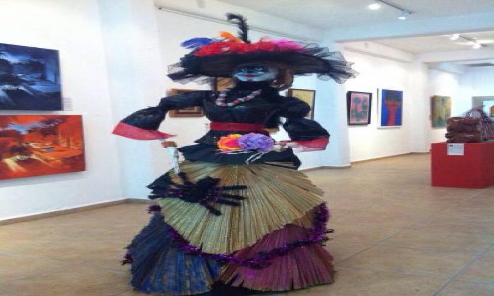 CUCosta celebra el Día de los Muertos con un concurso de altares y exhibición de catrinas