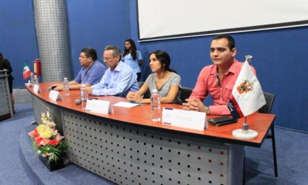 COPARMEX presenta campaña “Yo no doy mordida” a estudiantes del CUCosta