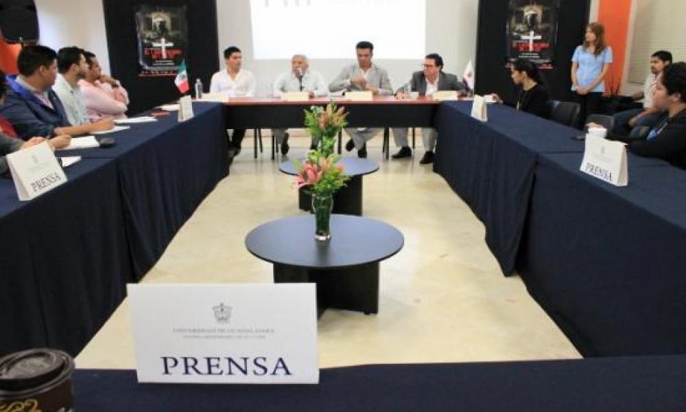 Homenaje a Jose Carlos Ruiz y proyección de “El lado oscuro de la luz”