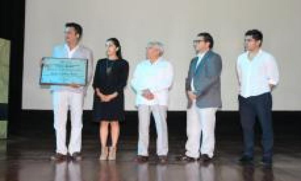 Homenaje a Jose Carlos Ruiz y proyección de “El lado oscuro de la luz”