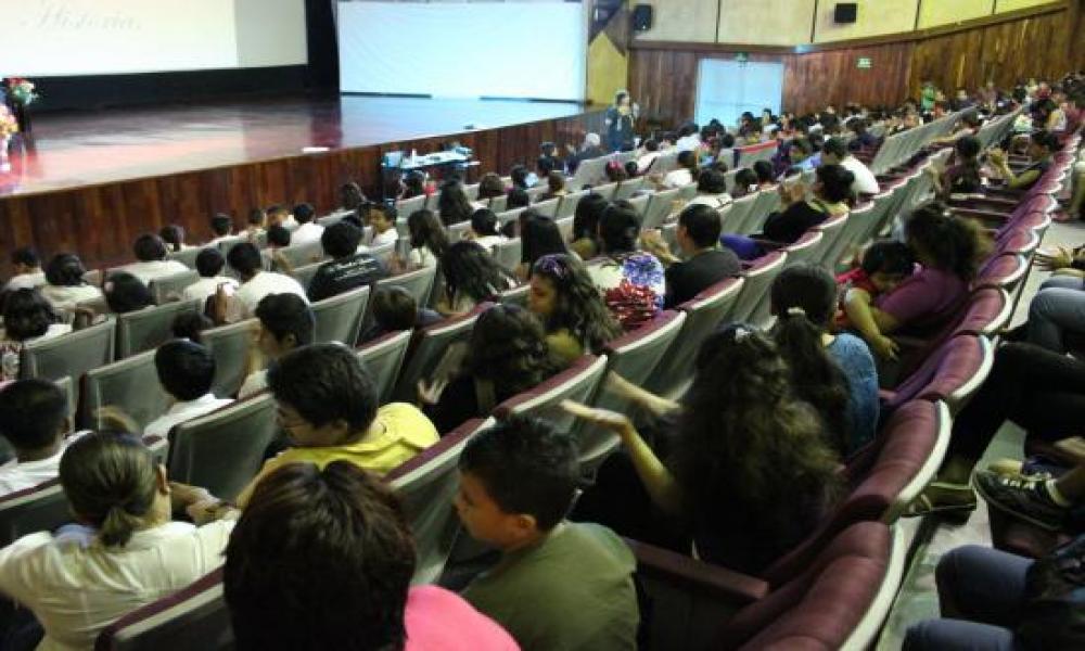 Sábados en la Ciencia Los Cuentos de la Abuela