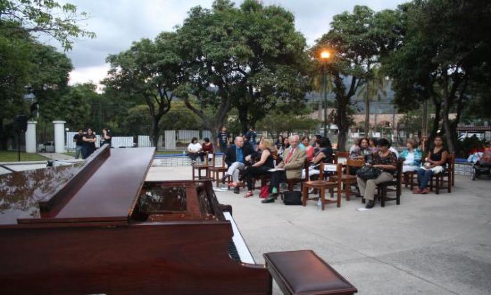 Proyección “Assunta Spina” en Biblioteca Los Mangos por parte del 15° FICPV