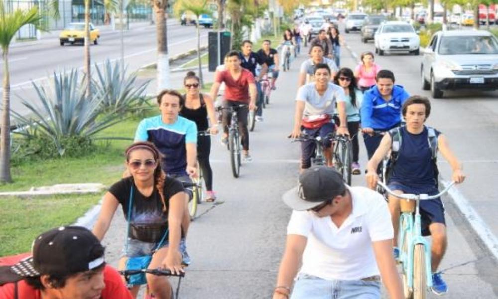 BiCinema CUC realiza recorrido y proyección en Biblioteca “Los Mangos”