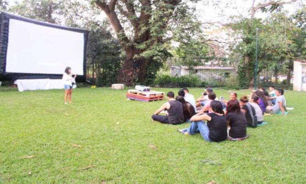 BiCinema CUC realiza recorrido y proyección en Biblioteca “Los Mangos”