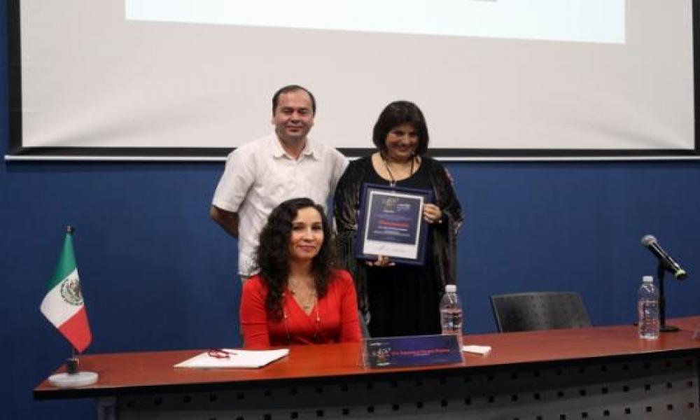 Presentación del libro “Hollywood era el cielo Biografía novelada de Lupe Vélez” en el 15° FICPV
