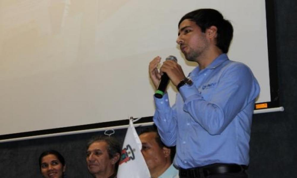 El Programa de Vinculación UGS del CUCosta hace entrega de reconocimientos