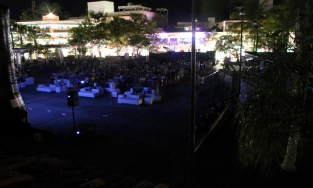 El 15° FICPV presenta la proyección de “Alicia en el país de María” en el Parque Hidalgo