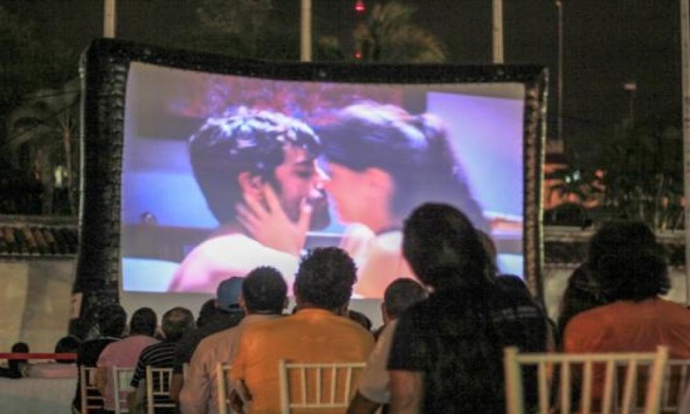 El 15° FICPV presenta la proyección de “Alicia en el país de María” en el Parque Hidalgo