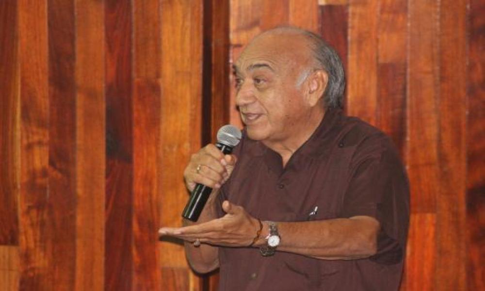 Proyección del documental “Nuestro Amigo Americano” en el CUCosta