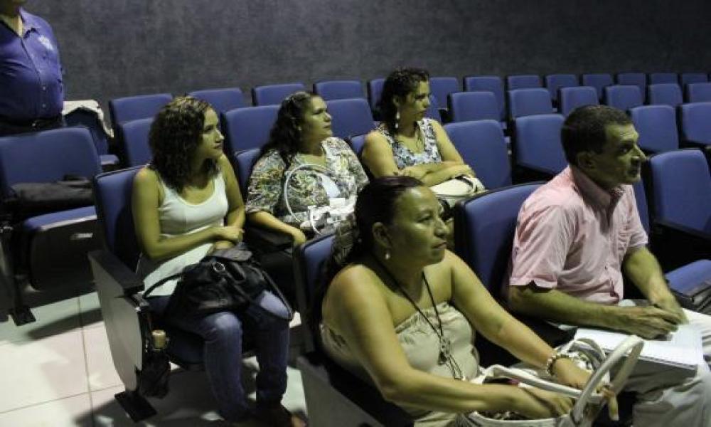 Alumnos de Arquitectura del CUCosta presentan propuesta para proyecto de restauración a la Escuela Primaria Urbana “15 de Mayo”