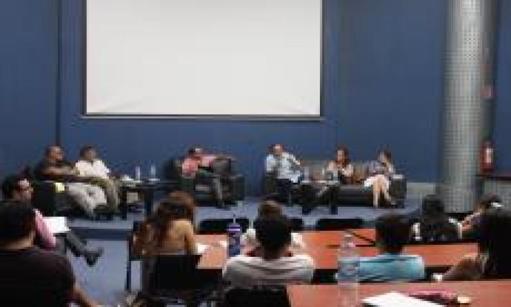 Panel de discusión “El Desarrollo Sustentable desde la Óptica del Desarrollo Empresarial” en CUCosta