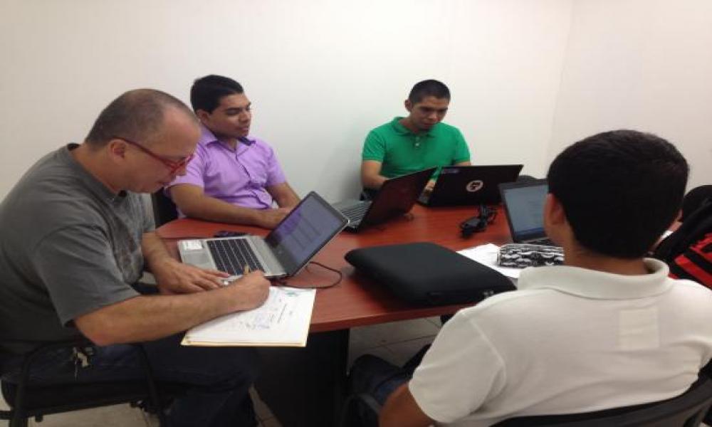 CUCosta apoya a emprendedores con su Incubadora de Negocios CIDE