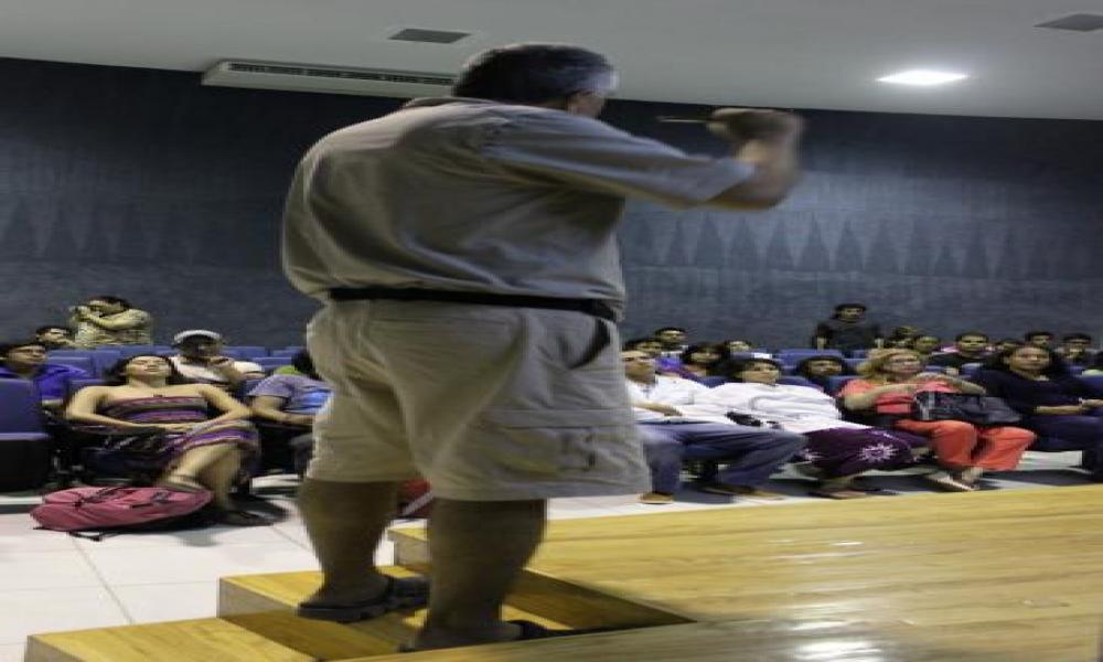 Conferencia sobre la observación de las aves en CUCosta