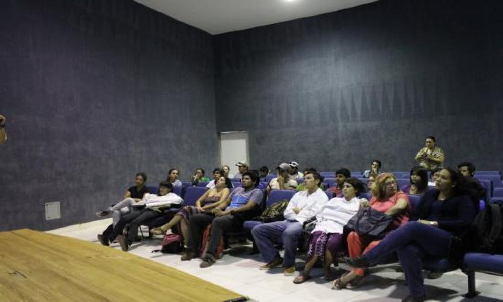 Conferencia sobre la observación de las aves en CUCosta